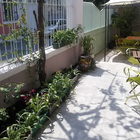 Хостел старата къща *