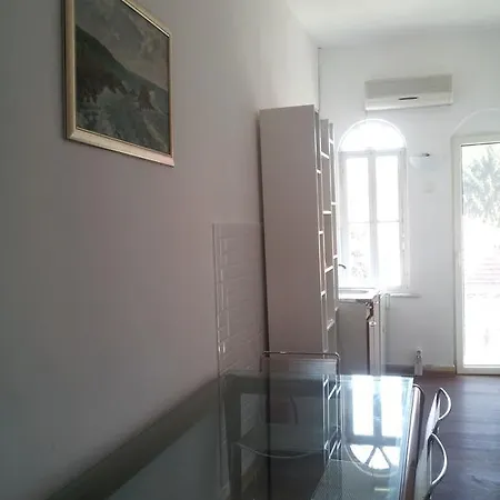 Хостел Old House