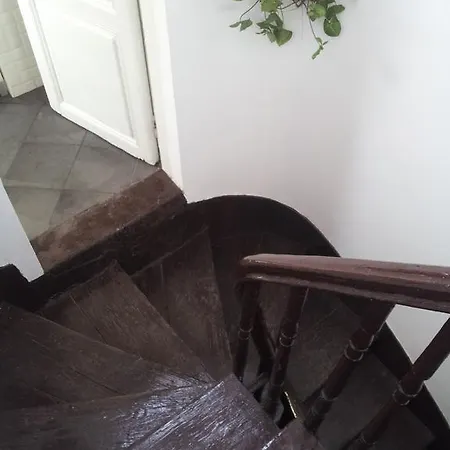 Хостел Old House